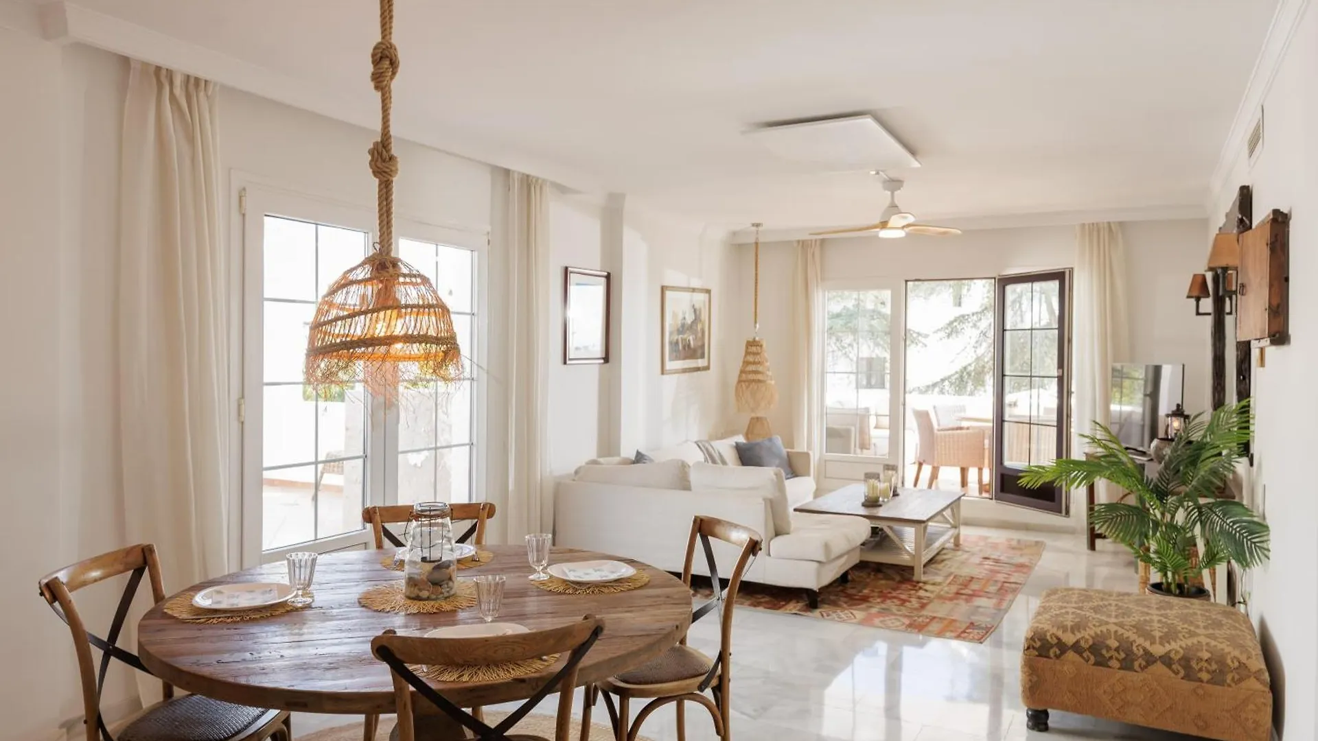 Marbella Banus Suites - Aldea Blanca Terraces Views